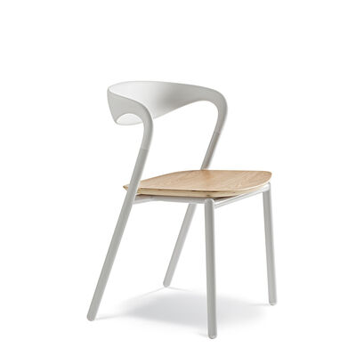 TWIST ARMCHAIR